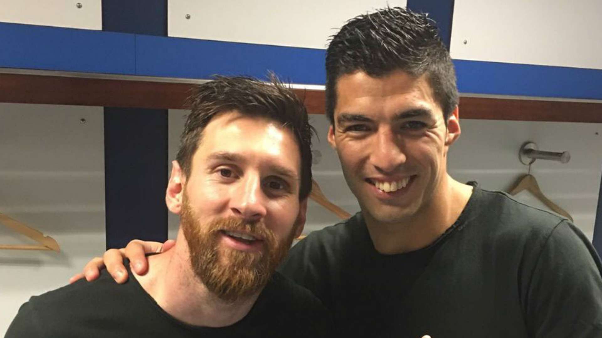 更是对他心 更是对他心